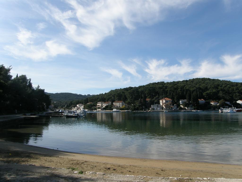 Apartments Cebalo - Ekonomija Korcula Town Exterior photo