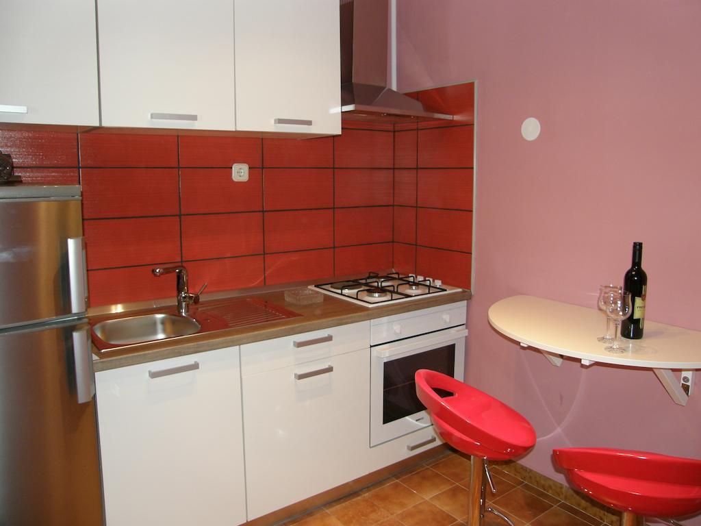 Apartments Cebalo - Ekonomija Korcula Town Room photo