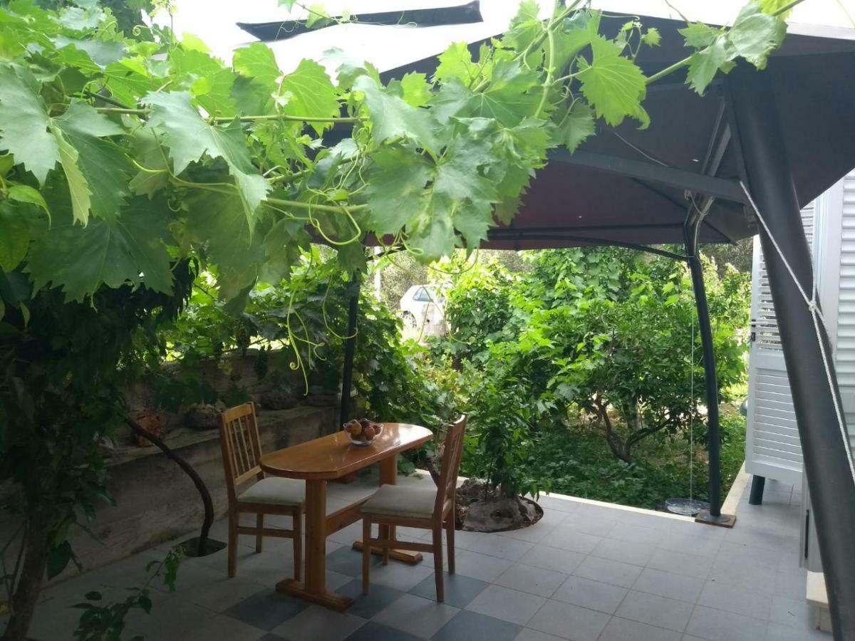 Apartments Cebalo - Ekonomija Korcula Town Exterior photo